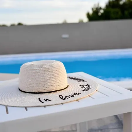 New Buterin With Heated Pool